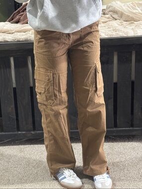American Eagle Cargo Pants